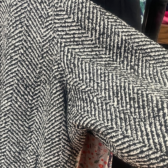 Women's Black and White Herringbone Coat - Picture 5 of 6